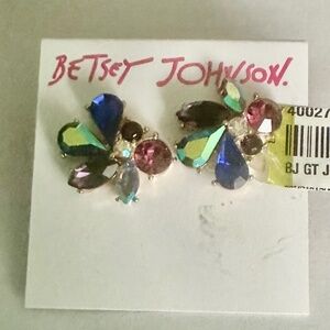 Betsy Johnson flower stud Earrings brand new